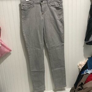 Women’s Levi jeans